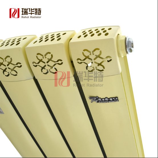 暖气片漏水喊冤：年纪大了，怪我咯！